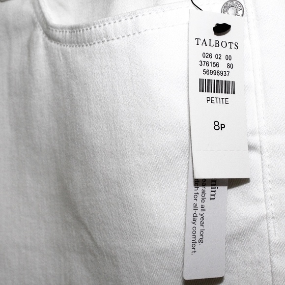 Talbots Relaxed Girlfriend Denim Short - Picture 4 of 15